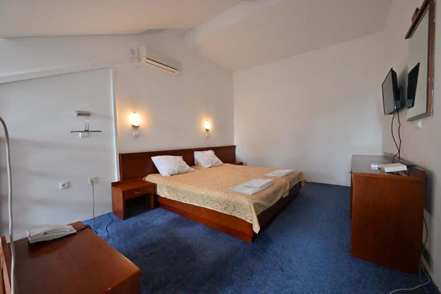 Hotel Norcev Grgetek Exterior foto
