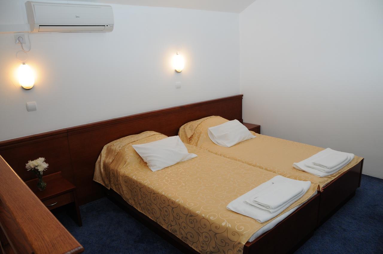 Hotel Norcev Grgetek Exterior foto
