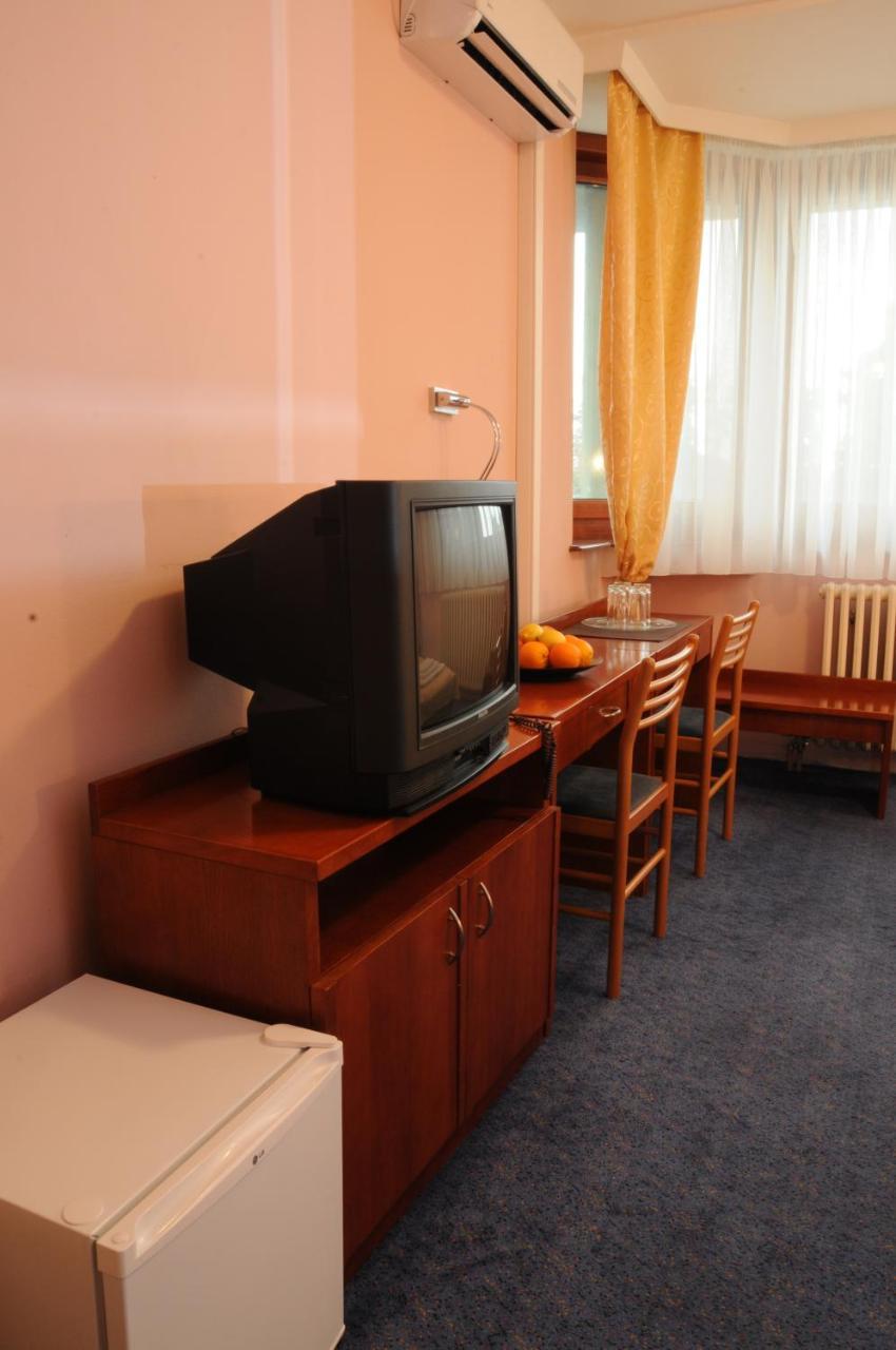 Hotel Norcev Grgetek Exterior foto